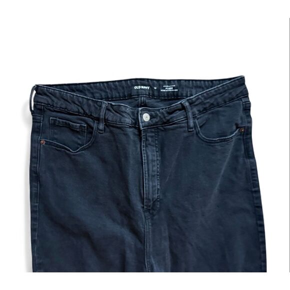 Womens Old Navy Higher High Waisted Black Flare Jeans in Moonshade - Sz 16 - Picture 3 of 4